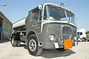 storia-del-camion-lancia-esatau-02-min
